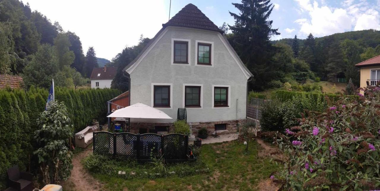 Zu Hause Am Bach Aggsbach Exterior foto